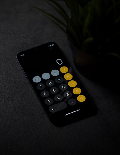 Denizli ENS Otomotiv'de uzman personel tarafından yapılan ücretsiz ve tarafsız araç değerleme işlemi.